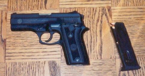 Taurus PT-911 9mm.
