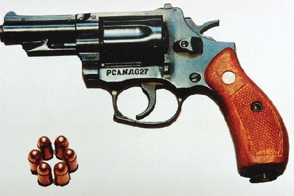OTs-01 and OTs-01S Kobalt revolvers 9mm