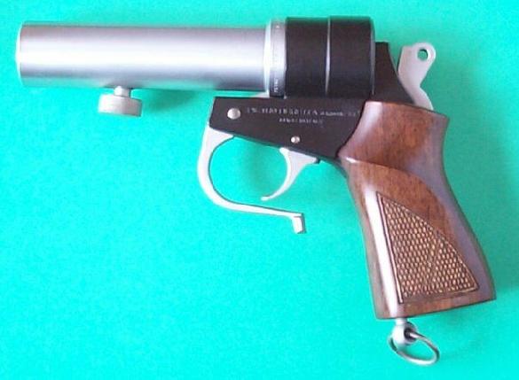 Beretta 1S Flare Pistol