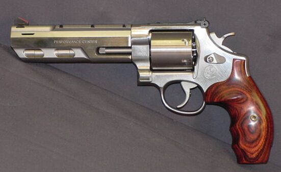 S&W 629 Lew Horton Performance center hunter