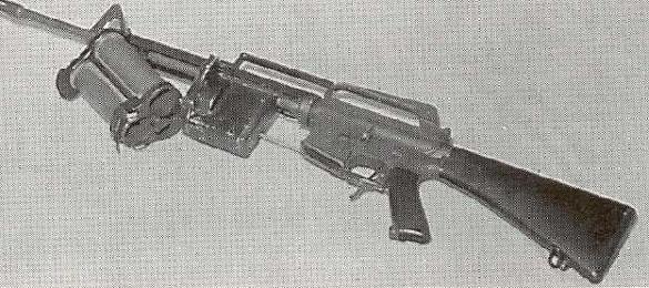 CHINA LAKE experimental 3-barrel 40x46-SR rifle-mated grenade launcher